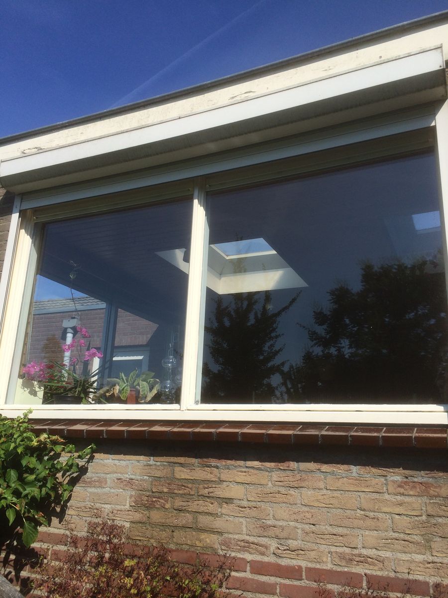 Lek geslagen isolatieglas in Els